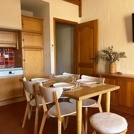 Des Sables Apartment *